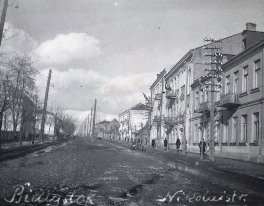 Ulica Sienkiewicza (Erich Koch Strasse), ul. Warszawska (Schroetter Strasse) i inne ulice Białegostoku.