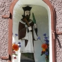 Kapliczka z figurą św. Jana Nepomucena
