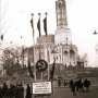Zdjęcie wykonane w okresie sowieckiej okupacji Białegostoku.W pierwszych dniach października 1939 r. rozpoczęła się wielka kampania propagandowa przed 