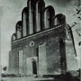 Elewacja zach. kościoła. Zdjęcie pochodzi z książki 