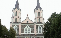 Kościół par. p.w. Wniebowzięcia NMP z 1881 roku.