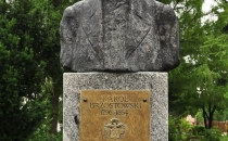 Pomnik hrabiego Karola Brzostowskiego